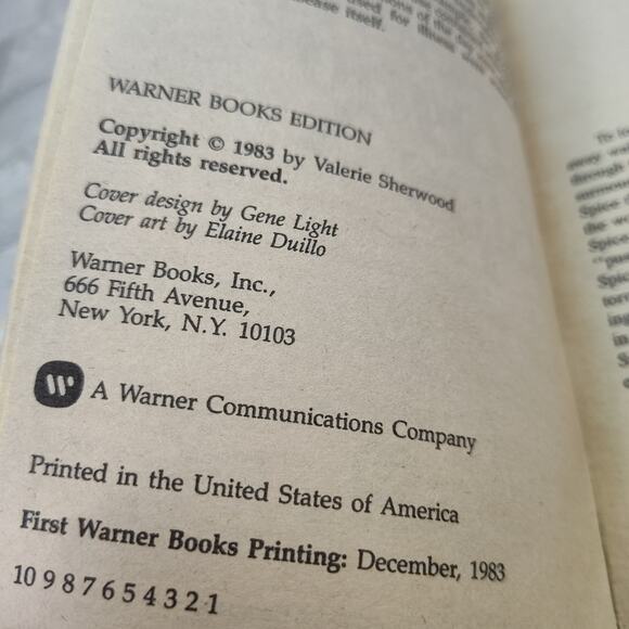 Lovely Lying Lips by Valerie Sherwood 1983 First Print Warner Paperback Romance - Picture 4 of 14